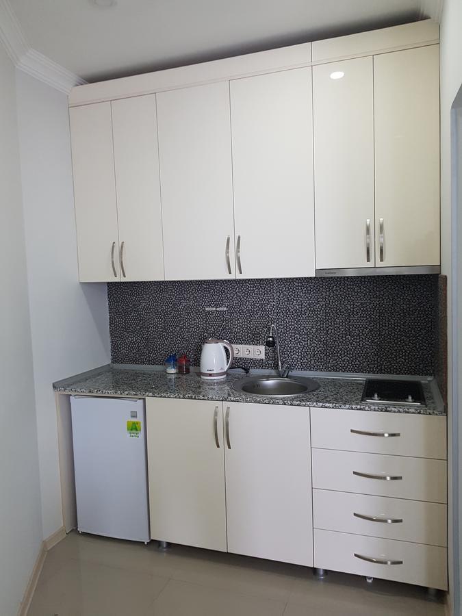 Apartment In Front Of Mcdonald'S Batumi Bagian luar foto