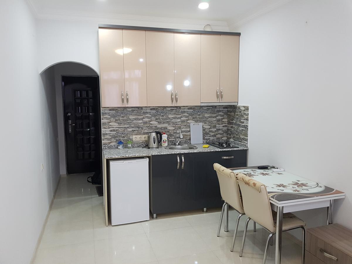 Apartment In Front Of Mcdonald'S Batumi Bagian luar foto