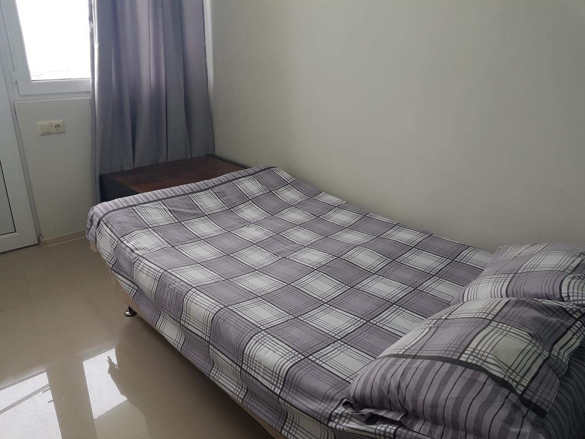 Apartment In Front Of Mcdonald'S Batumi Bagian luar foto