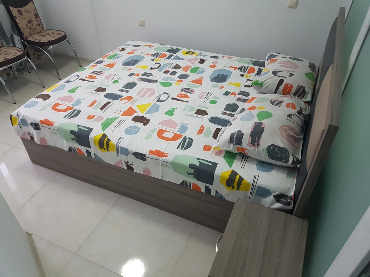 Apartment In Front Of Mcdonald'S Batumi Bagian luar foto