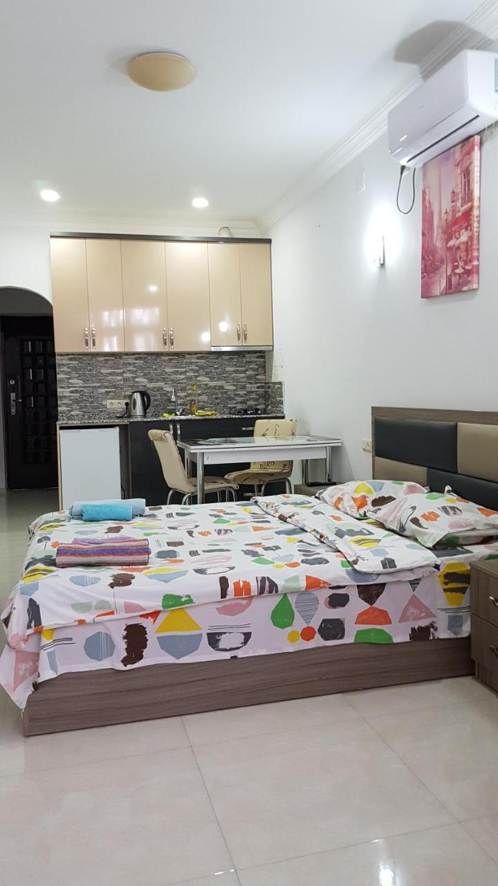 Apartment In Front Of Mcdonald'S Batumi Bagian luar foto